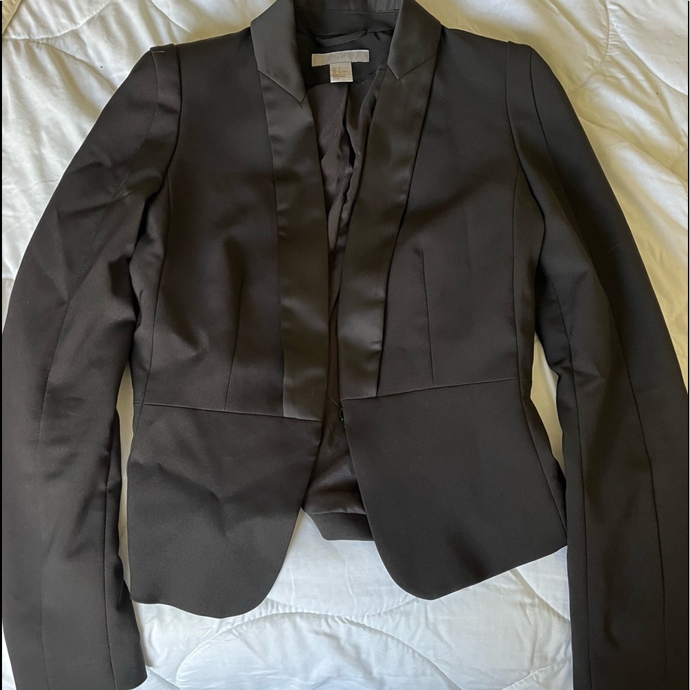 H&M black blazer size 4